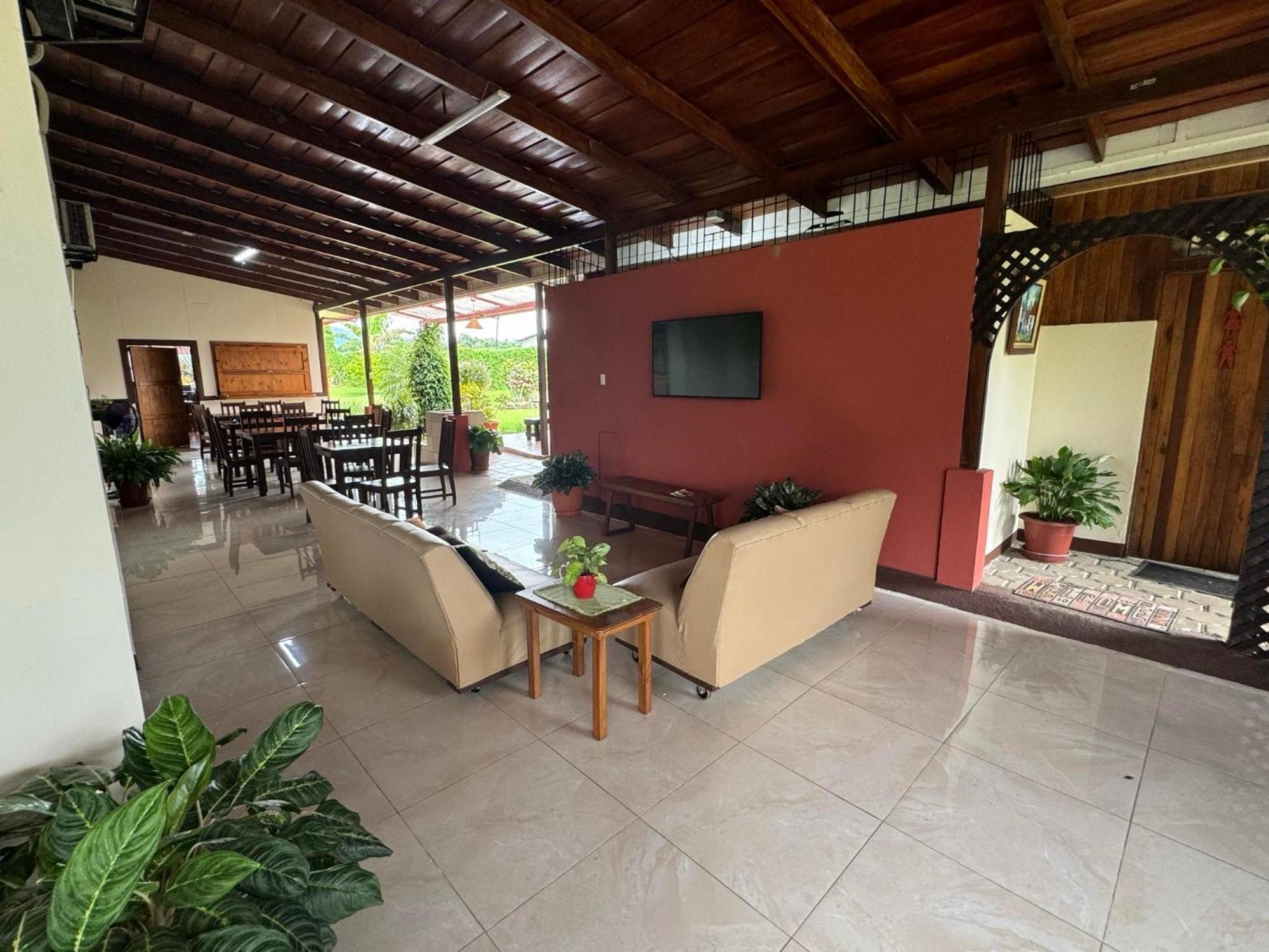 Befox Adventure Hotel La Fortuna Eksteriør billede