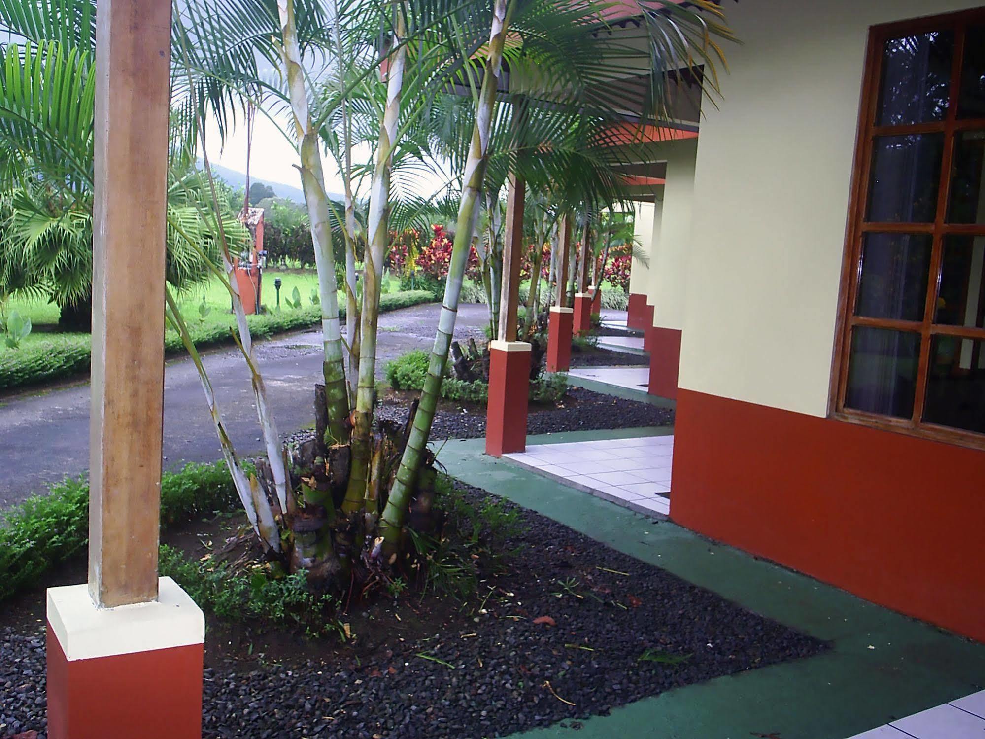 Befox Adventure Hotel La Fortuna Eksteriør billede